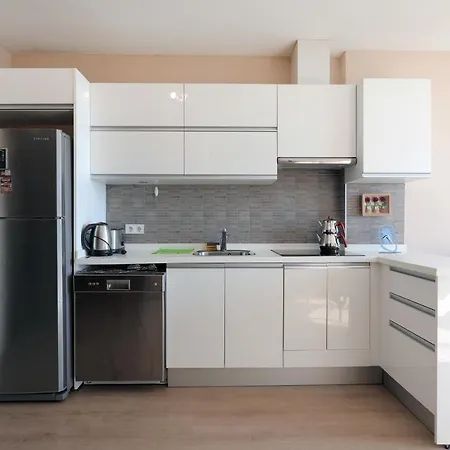 1 Bedroom At Atasehir *